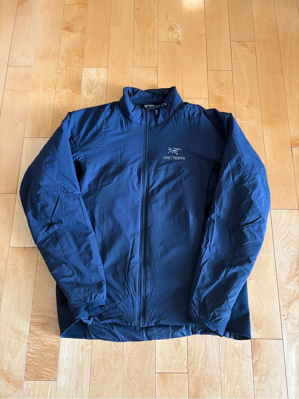 Arc'teryx atom LT navy blue jacket